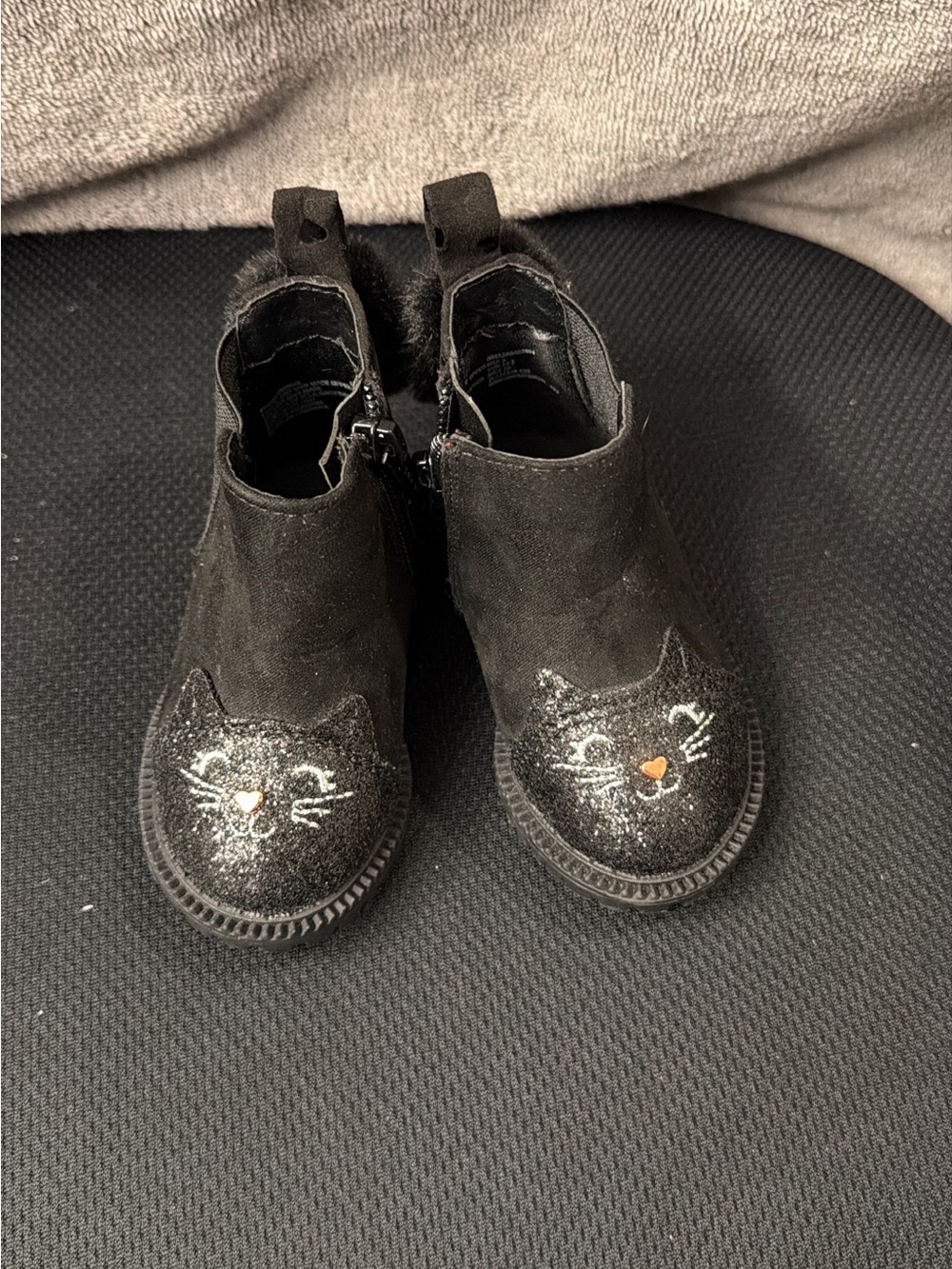 wonder nation Black Kids Cat Face Booties